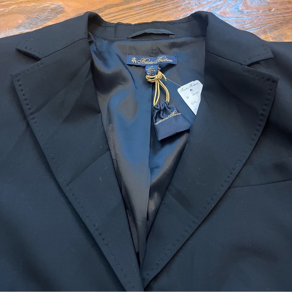 Brooks Brothers NEW Women’s Black Italian Wool Blazer Career Size‎ 10
Two Button - Picture 10 of 16